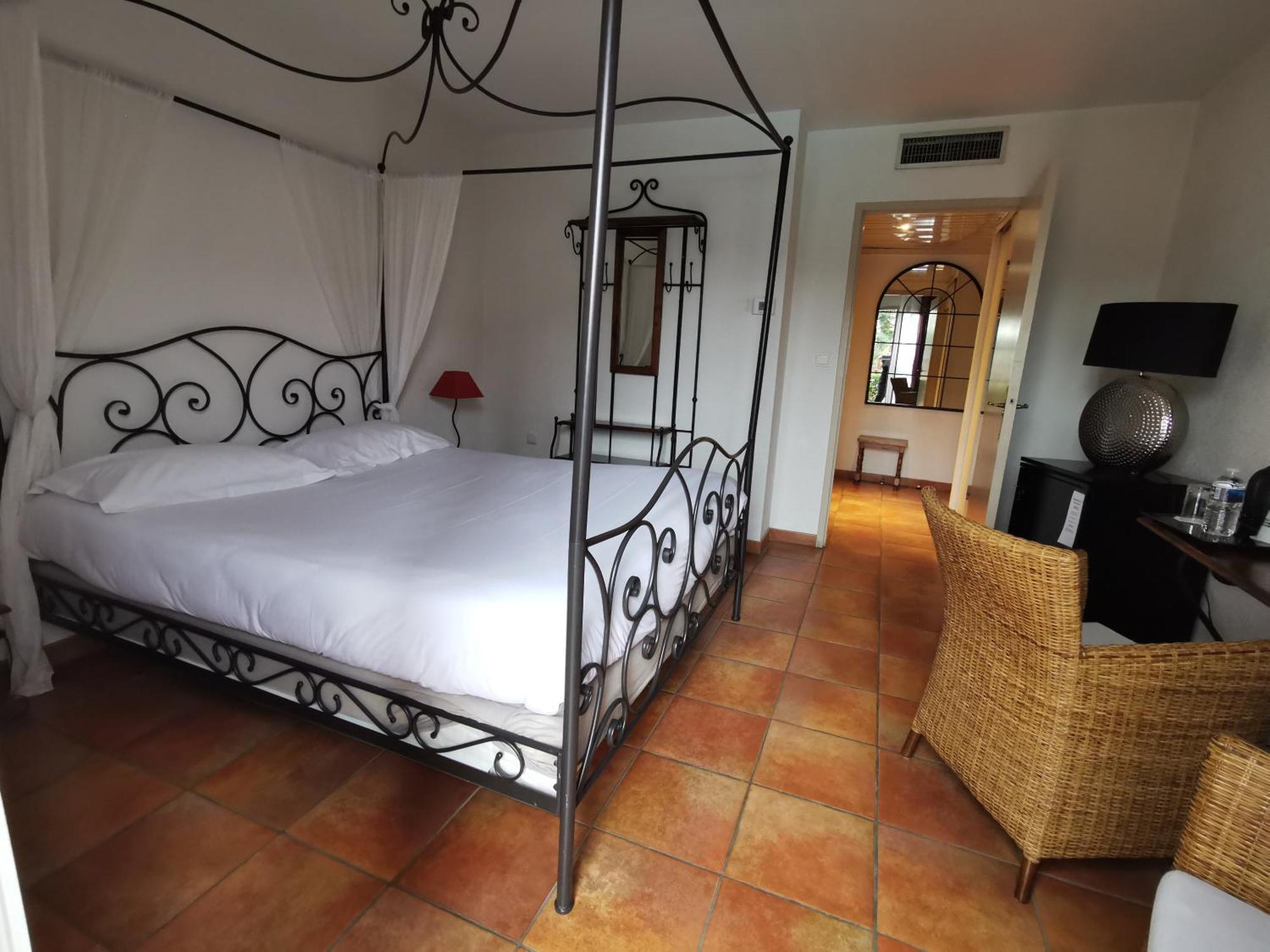 Best Western L'Orangerie Nimes Exterior photo